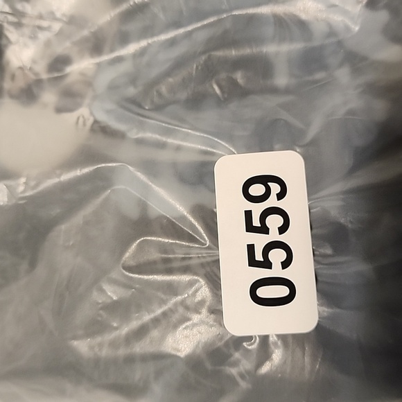 Torrid women size 3 ( 22-24) pintuck button front blouse Skull Floral - Picture 15 of 15